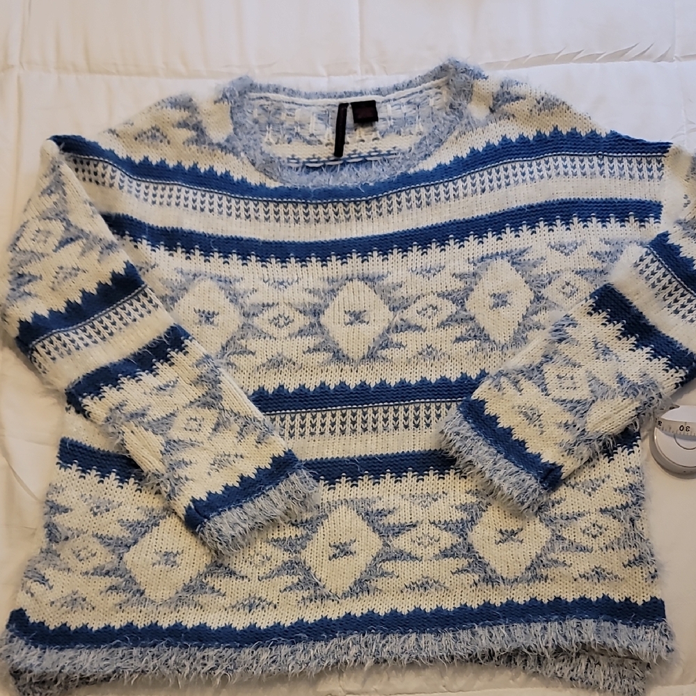 Blue and White Patterned Sweater